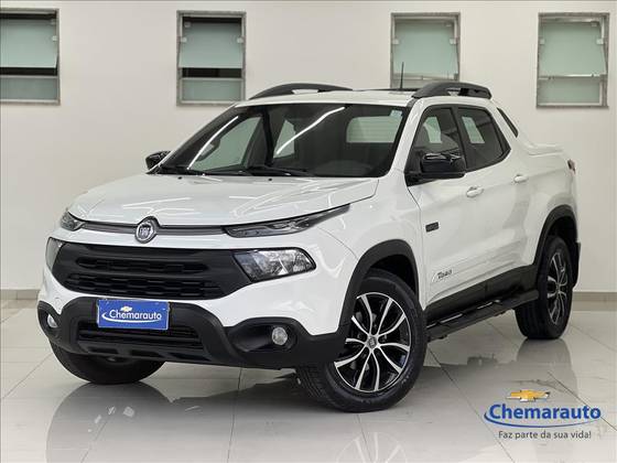 FIAT TORO 2.0 16V TURBO DIESEL ULTRA 4WD AT9 FIAT TORO 2.0 16V TURBO DIESEL ULTRA 4WD AT9
